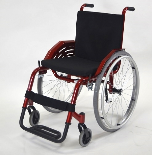 Cadeira de Rodas M Leve Jaguaribe
